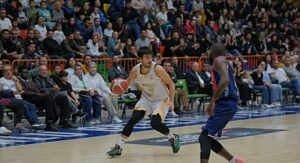 Konya Büyükşehir Yenilmezlik Serisini 5 Maça Çıkardı