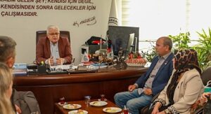 Muhtarlar Burhaniye Belediyesinde Bir Araya Geldi