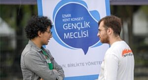 Üniversiteli gençler İzmir’e festivalle “merhaba” dedi