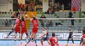 Osmangazili Voleybolcular Filede Fırtına Estirdi