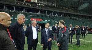 Tarihi maç öncesi Milli Takım’a moral verdiler