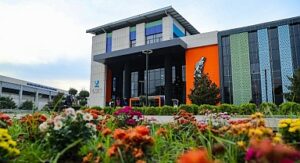 Aliağa Belediyesi’nin Yüzme Tesisleri İzmir’de Zirveye Oynuyor