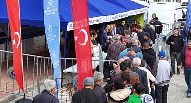 Başkan Çerçioğlu’nun öncülüğünde Ata tohumlarından üretilen fideler Aydınlılara ulaştırılıyor