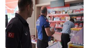Kantin ve kırtasiyecilerde hem hijyen hem de etiket kontrolü
