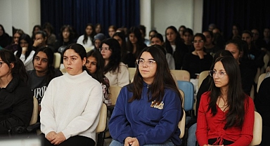 KARGEM’de kız öğrencilere kadın sağlığı eğitimi