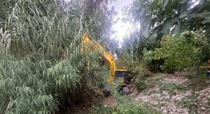 Kemer’de dere temizliği çalışmaları