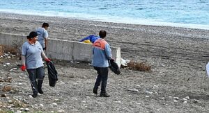 Kemer’de temizlik etkinliği