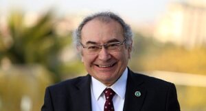 Prof. Dr. Nevzat Tarhan: “Ailedeki yangını iyilik söndürecek”