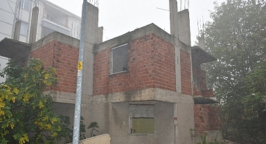 Tehlike yaratan metruk binalar yıkılıyor