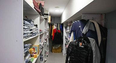 Buca’da giysi kumbaraları ile dayanışma büyüyor