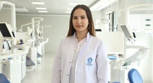 Gebelikte Diş Eti Büyümesini Hafife Almayın