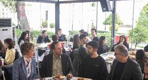 ÇYDD Bornova’da yeni üyelerle buluşma