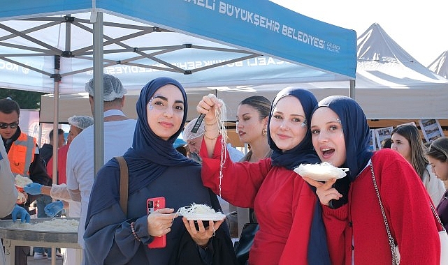 KOÜ’lü gençler Büyükşehir’le enerji depoluyor; ‘Gelin Tanış Olalım’da eğlence başladı